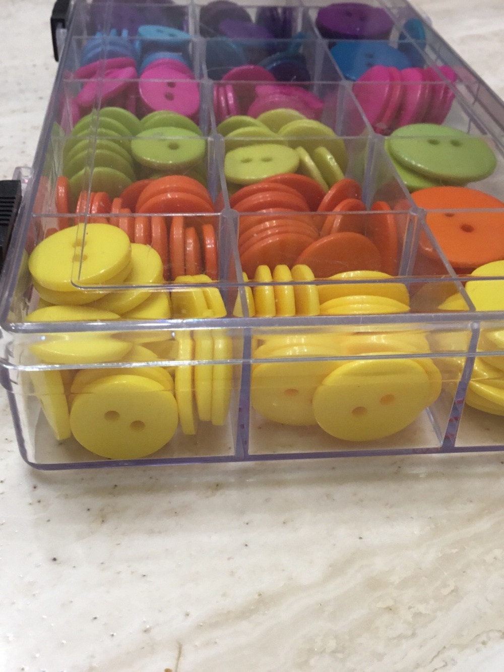 Buttons Colorful Assorted Sizes - Picture 3 of 5